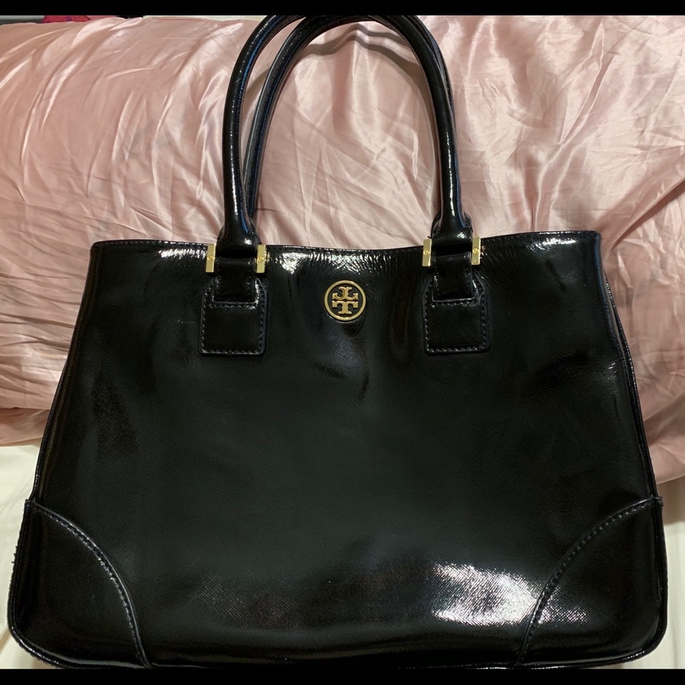 Tory Burch E/W Medium Robinson Tote